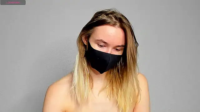 DaisyWildes online show from 12-21-24, 05:40