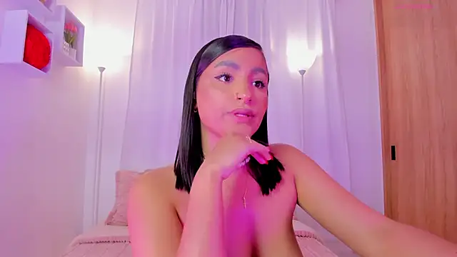 Snapshot of AishaPeyton chatting on 07-10-26, 07:23 AishaPeyton online show from 07-10-26, 07:23