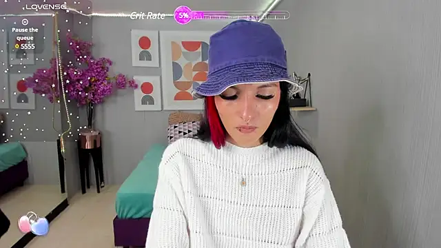 Snapshot of Dafne_huges chatting on 12-19-24, 12:23 Dafne huges online show from 12-19-24, 12:23