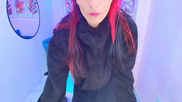 Snapshot of Dafne_huges chatting on 09-17-25, 07:26 Dafne huges online show from 09-17-25, 07:26