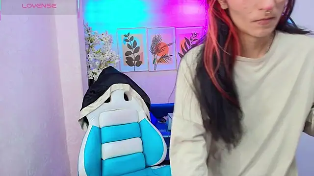 Dafne huges online show from 11-15-25, 07:21