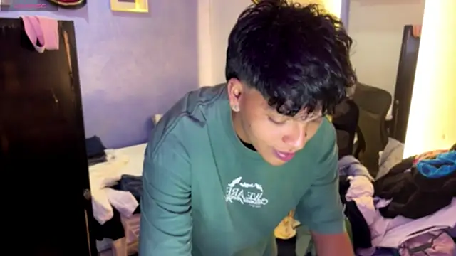 Snapshot of Xander_bonnet1 chatting on 12-02-25, 09:43 Xander bonnet1 online show from 12-02-25, 09:43