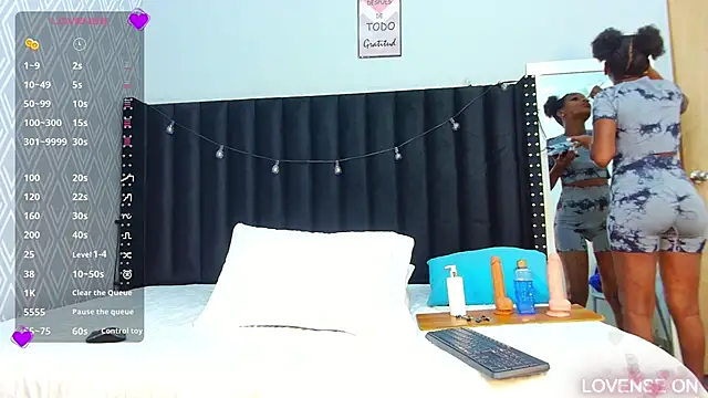 petitelittleebony online show from 03-13-25, 07:28