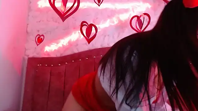 SarahStones online show from 02-14-25, 06:12