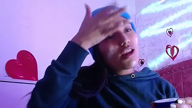 SarahStones online show from 03-21-25, 05:11