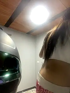 SarahStones online show from 09-17-25, 09:55