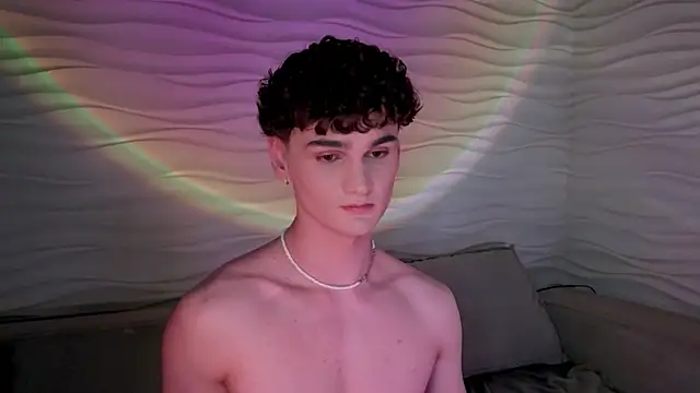 adam 21cm   online show from 02-13-25, 07:52