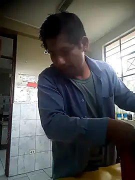 Snapshot of activo202 chatting on 12-24-24, 05:55 activo202 online show from 12-24-24, 05:55