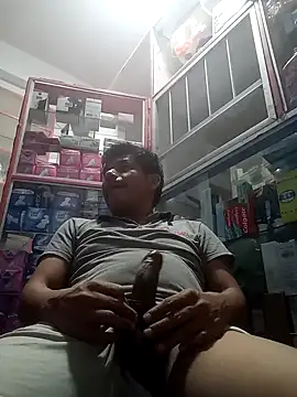 Snapshot of activo202 chatting on 11-15-25, 06:44 activo202 online show from 11-15-25, 06:44