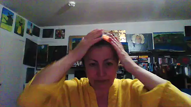 MariaAnaSunshine online show from 12-22-25, 04:59