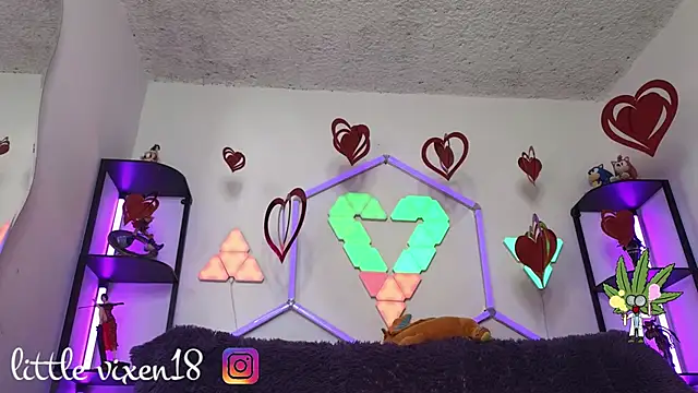 littlevixen18 online show from 03-21-26, 03:04