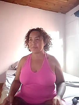 Snapshot of cougar_town chatting on 01-05-25, 09:25 cougar town online show from 01-05-25, 09:25