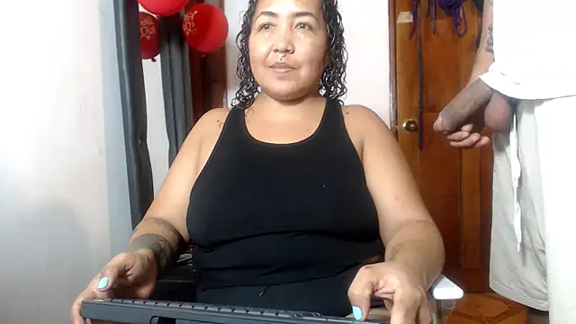 Snapshot of cougar_town chatting on 03-16-25, 12:12 cougar town online show from 03-16-25, 12:12