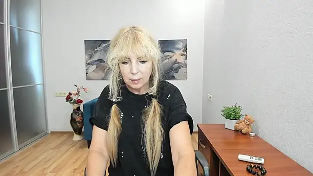 Anna Diax online show from 07-24-26, 11:52