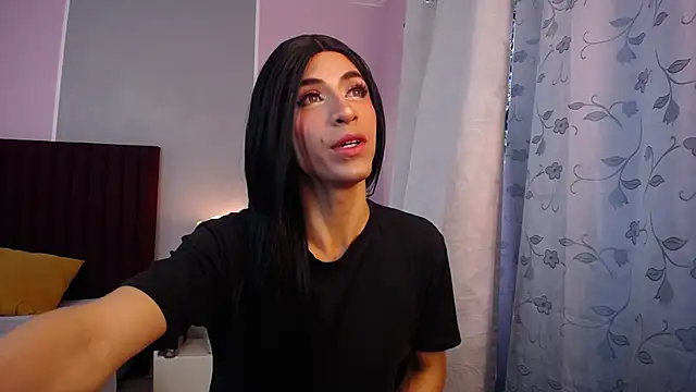 Snapshot of LiahGrey7 chatting on 01-09-25, 01:13 LiahGrey7 online show from 01-09-25, 01:13