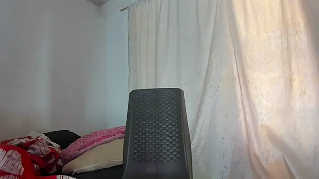 Snapshot of cristinamontiel chatting on 04-11-26, 02:21 cristinamontiel online show from 04-11-26, 02:21