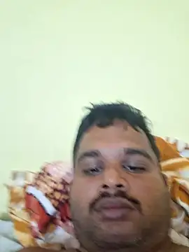 Snapshot of Indianboytelugu chatting on 01-04-25, 05:58 Indianboytelugu online show from 01-04-25, 05:58