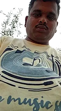 Snapshot of Indianboytelugu chatting on 02-14-25, 05:14 Indianboytelugu online show from 02-14-25, 05:14