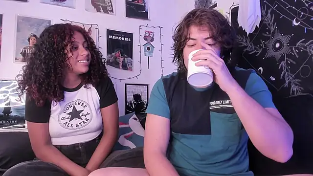 hothoneychile online show from 09-09-25, 02:05