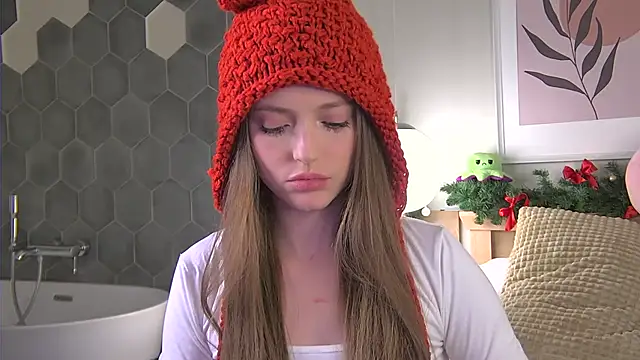 Snapshot of AshleyDouglas chatting on 12-20-24, 01:11 AshleyDouglas online show from 12-20-24, 01:11