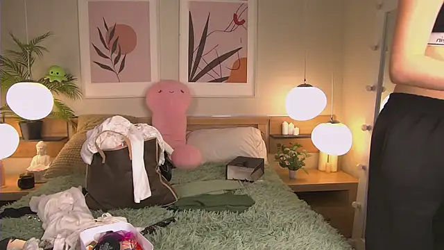 Snapshot of AshleyDouglas chatting on 01-20-25, 04:21 AshleyDouglas online show from 01-20-25, 04:21