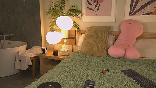 Snapshot of AshleyDouglas chatting on 02-10-25, 06:09 AshleyDouglas online show from 02-10-25, 06:09