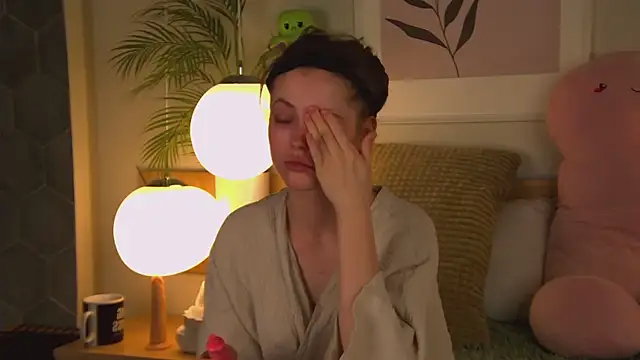 Snapshot of AshleyDouglas chatting on 03-01-25, 04:26 AshleyDouglas online show from 03-01-25, 04:26