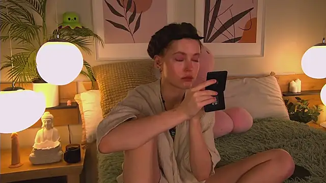 Snapshot of AshleyDouglas chatting on 03-02-25, 04:07 AshleyDouglas online show from 03-02-25, 04:07