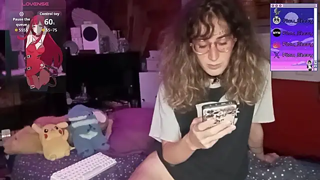 piou-sissy online show from 10-22-25, 08:08