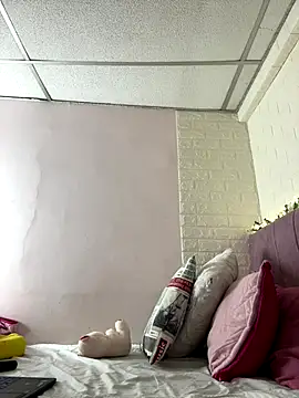 annaharper- online show from 09-19-25, 04:51