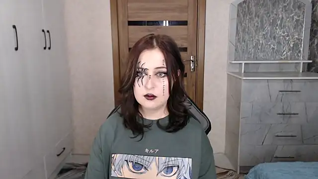 Kristy-Max online show from 10-30-25, 08:42