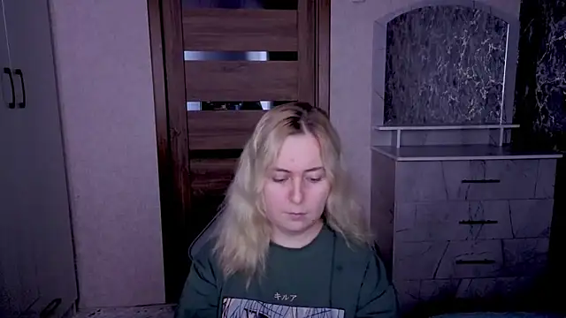 Kristy-Max online show from 04-26-26, 09:12