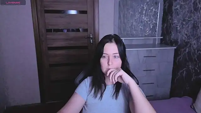 Snapshot of Kristy-Max chatting on 08-07-26, 08:44 Kristy-Max online show from 08-07-26, 08:44