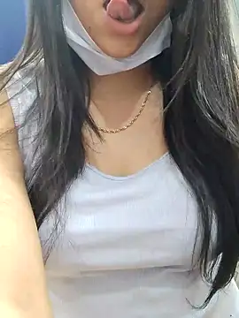 Snapshot of Mylovesana chatting on 05-02-26, 09:03 Mylovesana online show from 05-02-26, 09:03