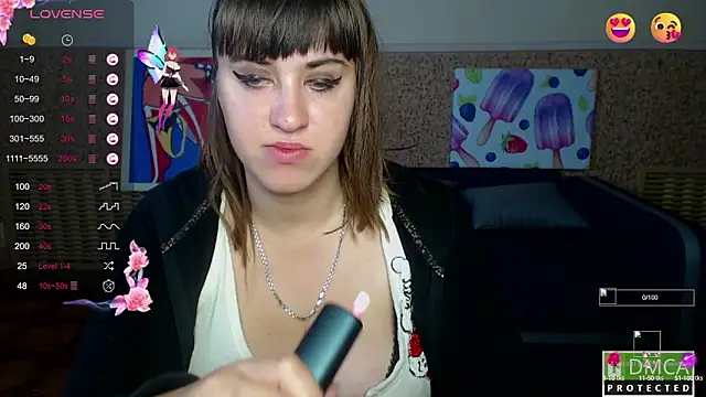 Snapshot of Amali_Ivanna_smit chatting on 10-15-25, 05:29 Amali Ivanna smit online show from 10-15-25, 05:29