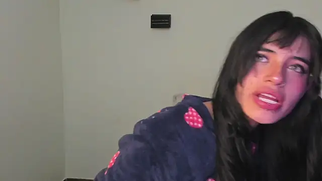 Snapshot of CelesteXCute chatting on 02-05-25, 03:13 CelesteXCute online show from 02-05-25, 03:13