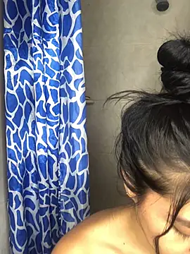 KarolandMichel online show from 01-12-25, 03:28