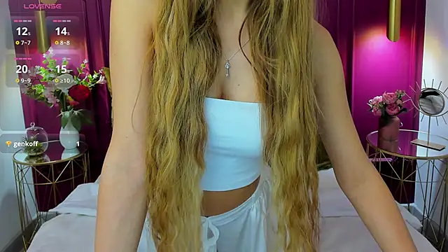 CherieDane online show from 10-11-25, 05:17