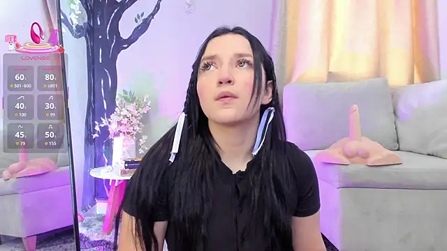  EmilyJireh  online show from 01-06-26, 04:54