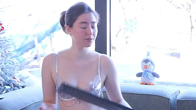 Snapshot of GentleSparkMay chatting on 01-11-25, 09:26 GentleSparkMay online show from 01-11-25, 09:26