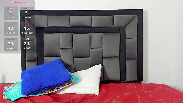 Snapshot of tatiana_valencia chatting on 12-21-24, 04:14 tatiana valencia online show from 12-21-24, 04:14