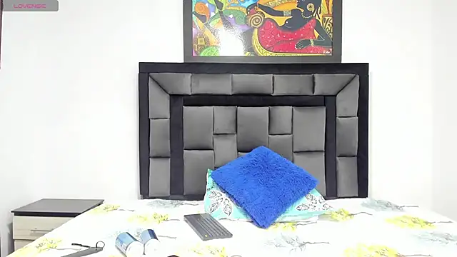 Snapshot of tatiana_valencia chatting on 01-21-25, 01:00 tatiana valencia online show from 01-21-25, 01:00