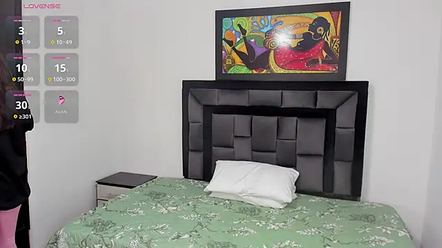 Snapshot of tatiana_valencia chatting on 02-10-25, 12:39 tatiana valencia online show from 02-10-25, 12:39