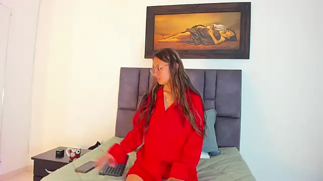 Snapshot of tatiana_valencia chatting on 05-30-26, 02:03 tatiana valencia online show from 05-30-26, 02:03