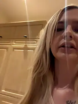 saskiapierce online show from 09-21-25, 07:48