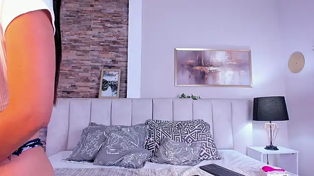 lyzzi smith01 online show from 10-23-25, 08:07