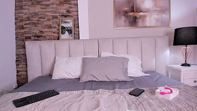 lyzzi smith01 online show from 10-30-25, 07:58