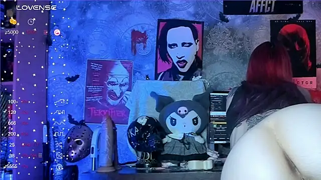 Snapshot of KuromiRacer_ chatting on 09-15-25, 03:56 KuromiRacer online show from 09-15-25, 03:56
