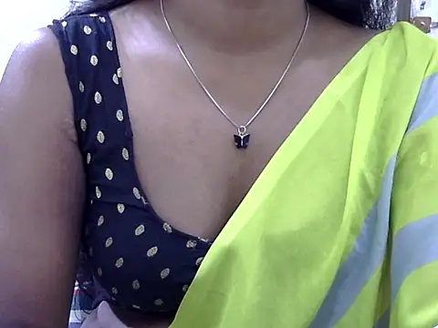 Snapshot of purple_69 chatting on 02-13-25, 05:37 purple 69 online show from 02-13-25, 05:37