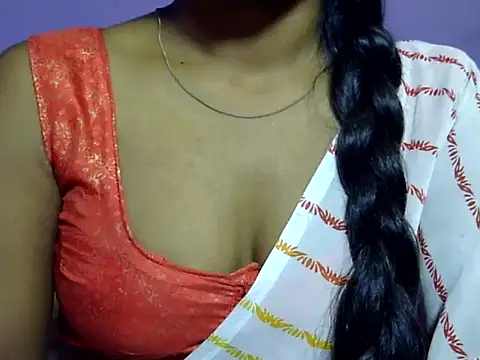 Snapshot of purple_69 chatting on 03-11-25, 12:28 purple 69 online show from 03-11-25, 12:28